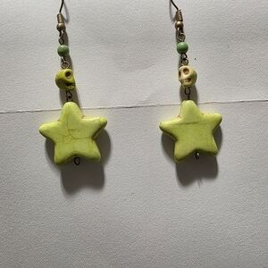 5/$20 Star Earrings With Skull Accents